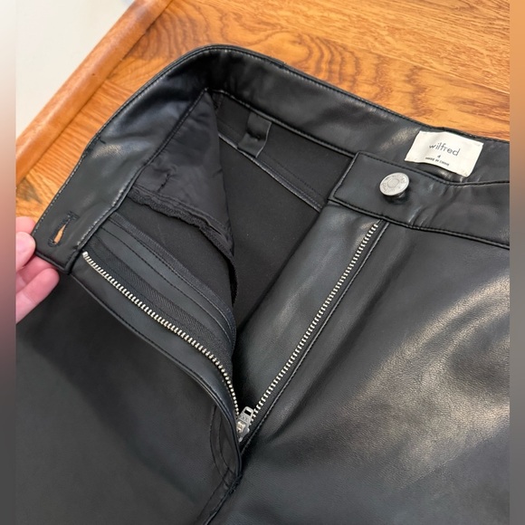 Aritzia Wilfred Melina Black Faux leather Pants Size 4 - Picture 3 of 11